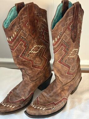 Ladies CORRAL Vintage Collection Western Cowboy Boots - AZTEC Design